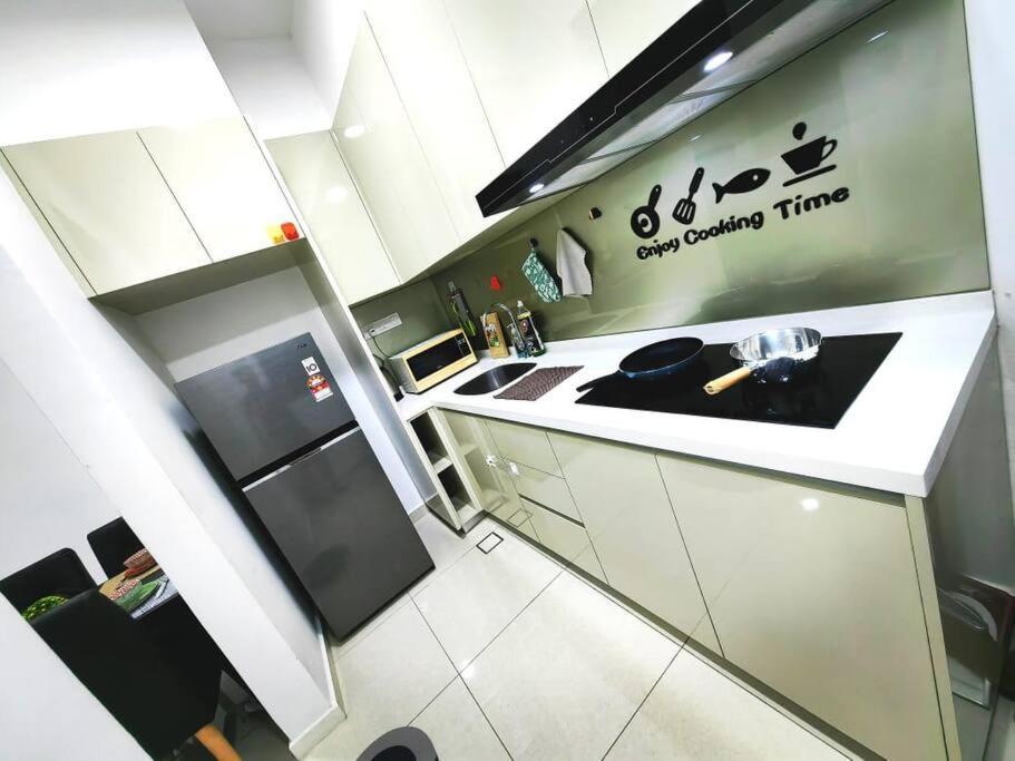 Paradigm Residence/familysuite/3bed-12pax/linkmall Johor Bahru